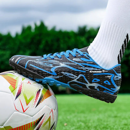 New Men Football Boots TF Sport Training Soccer Shoes Soft Ultralight Breathable Professional Sneakers Unisex Grass Cleats Match