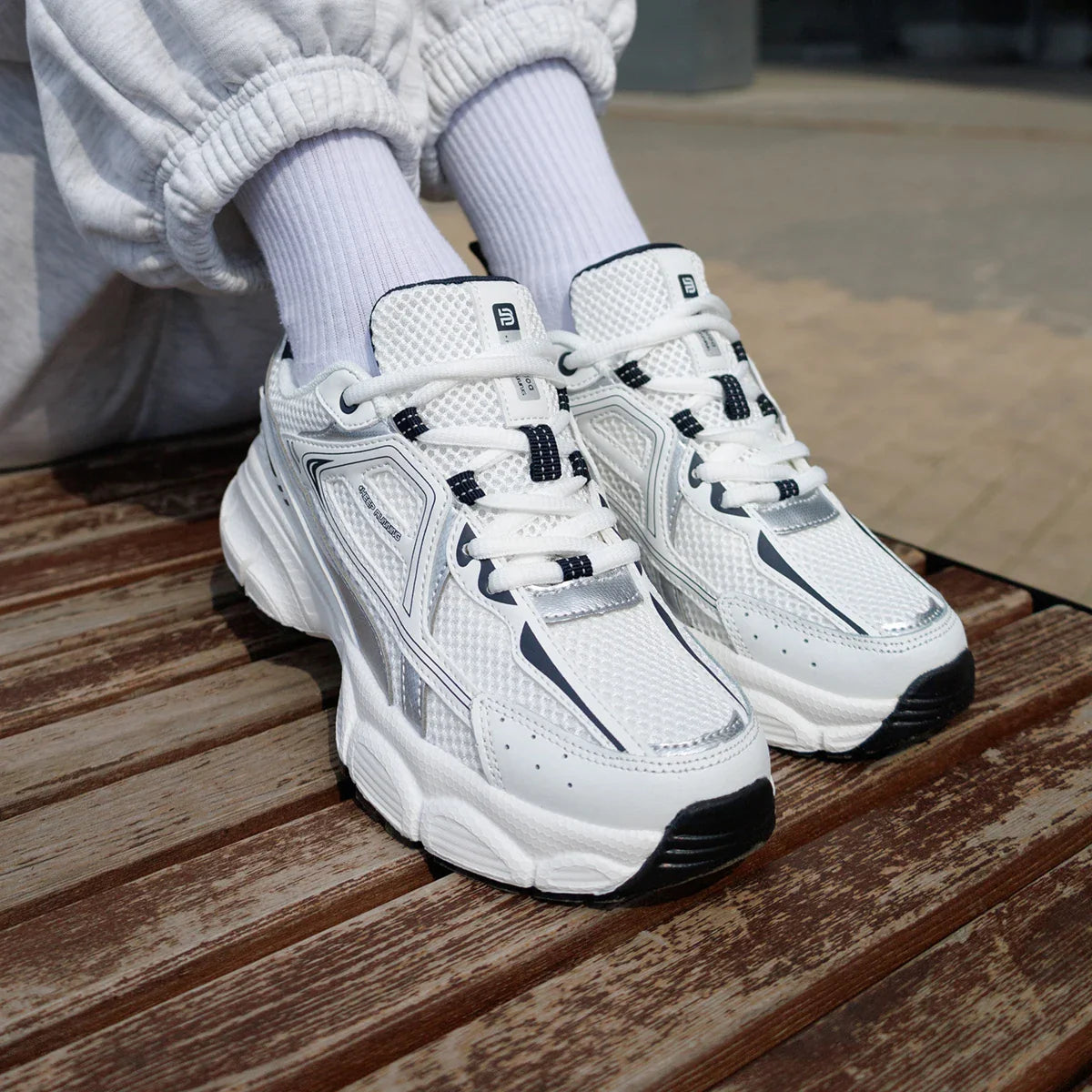 Tênis Esportivo Feminino para Exterior Leve Respirável para Corrida Tênis Casual Feminino de Malha Antiderrapante com Cadarço para Corrida
