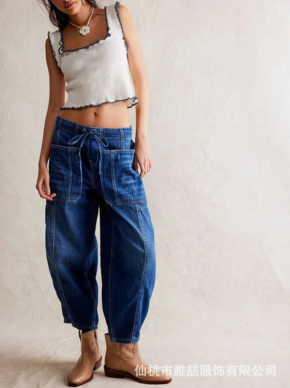 Calça Jeans Casual de Cintura Baixa Perna Reta Folgada com Cadarço e Barra Afunilada