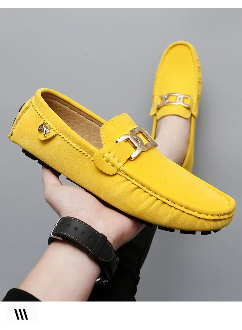 Sapatos Masculinos 2025 Novos Feitos à Mão Gorro Sola Macia Slip-On Casual Sapatos Preguiçosos Respiráveis ​​Trbottomy Mais Fáceis de Combinar Tamanho Grande