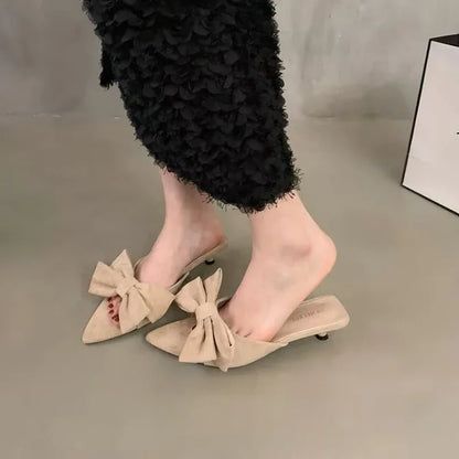 Low-heeled pointed fairy-style sandals apricot women's 2025 new summer bow French temperament sandals large size women's shoes