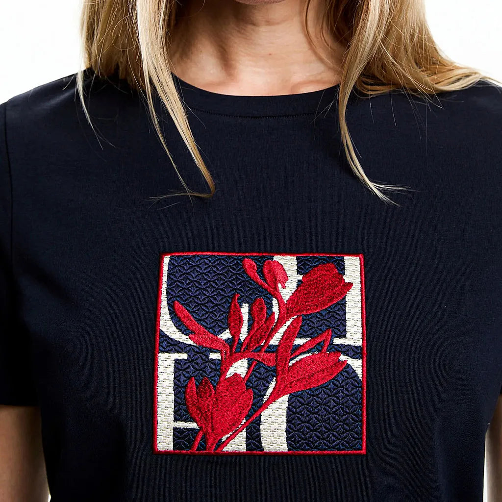 Women's T-shirt Summer New High Quality Round Neck Embroidered Texture Top