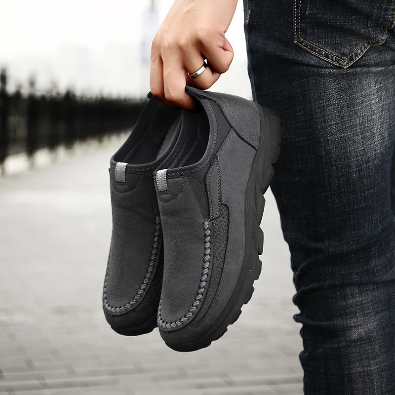 Fashion Leather Men Casual Shoes Retro Mens Loafers Moccasins Breathable Slip on Driving Shoes Mens Walking Sneakers Size 39-48