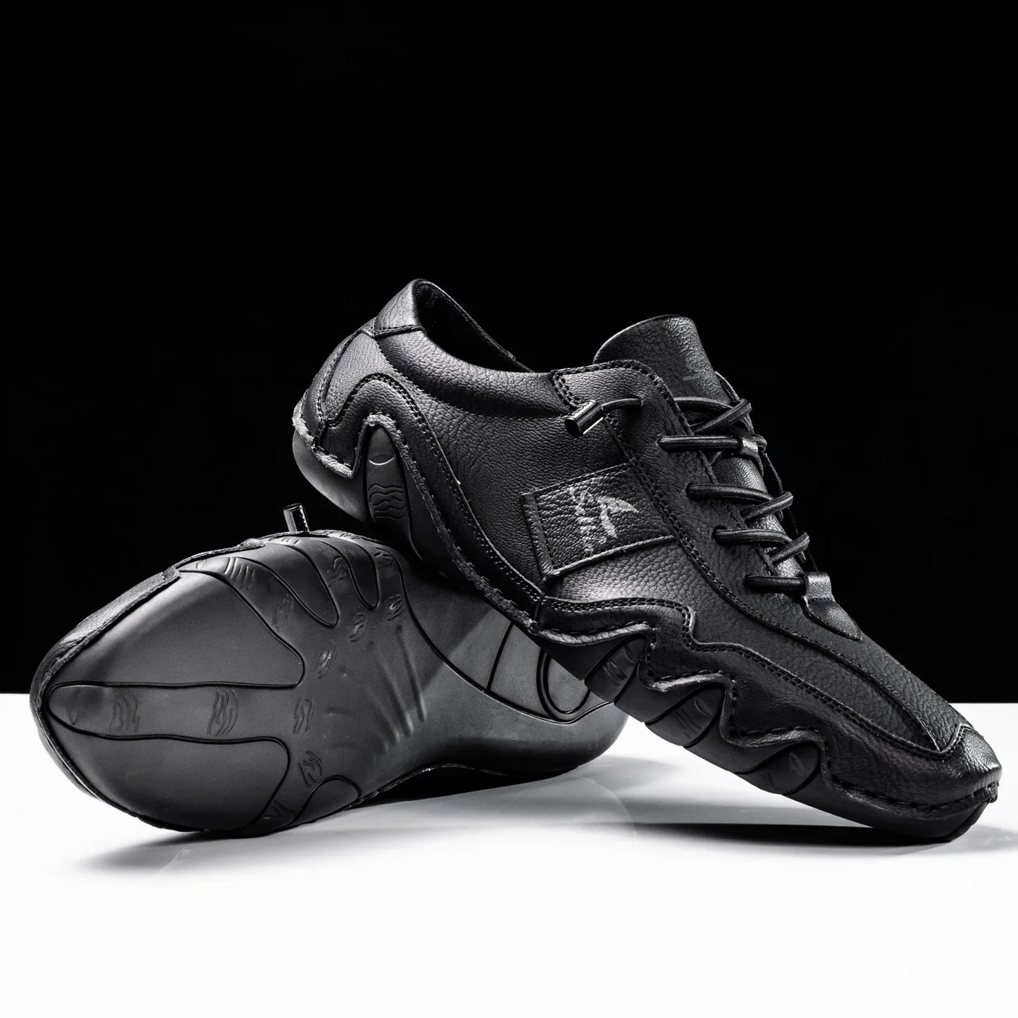 Spring Handmade Leather Casual Men Shoes Design Fashion Sneakers Man Loafers Breathable Soft Flat Shoes Driving Shoes