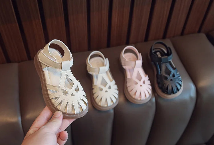 Children's Soft-soled Shoes Summer T-Strap Closed Toe Little Girls Princess Fashion Anti-Slip Korean Style Boys Beach Sandals