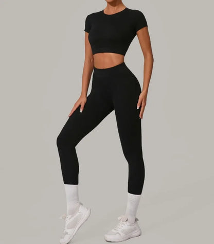 Gym Workout Yoga Fitness Sports Suit Short-sleeved Top Padded-free High-waisted Hip-lifting Trousers Outdoors Leisure Sportswear