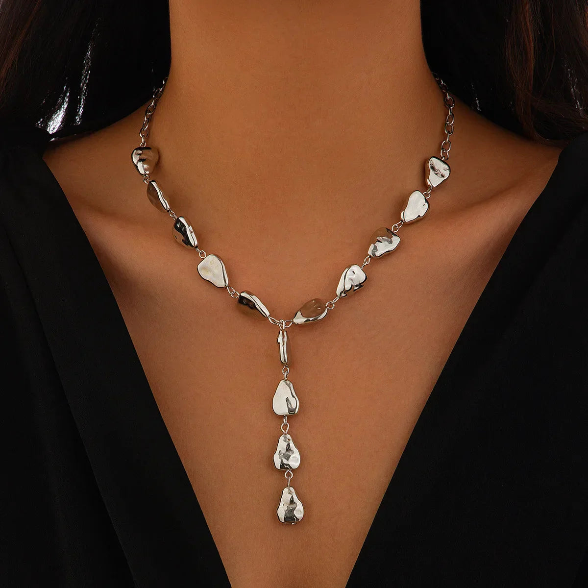 Elegant Irregular Imitation Pearl Beads Necklace for Women Vintage Party Wedding Tassels Choker Fashion Jewelry Accessories Gift