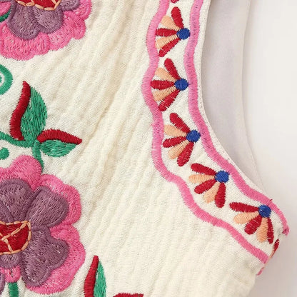European and American Style 2024 Spring and Summer Women's New Fashionable and Versatile Round Neck Sleeveless Embroidered Vest