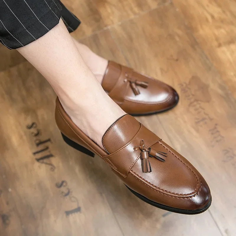 Casual Slip-On Wedding Shoes Men's Small Size Business Leather Shoes British Style Fashionable Loafers Polyurethane Upper Rubber