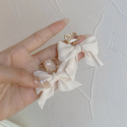 New Fashion Korean Cute Sweet Black White Women Statement Stud Earrings Fabric Lace Bow Drop Earrings Luxury Jewelry Party Gifts