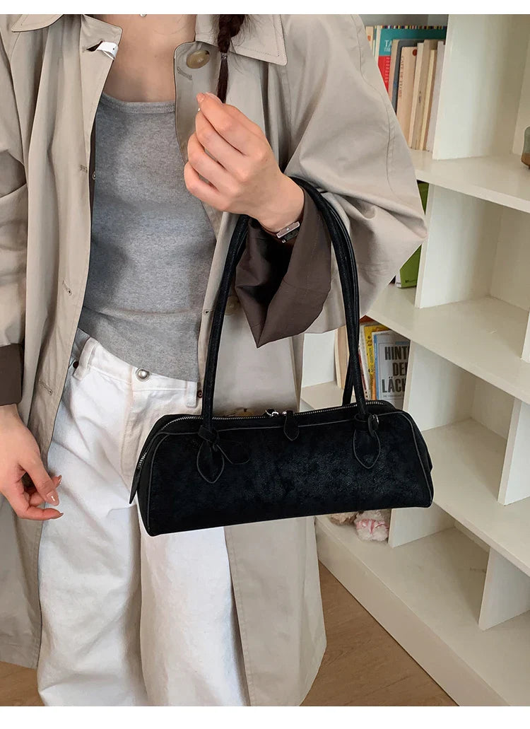 Vintage Suede Long Shoulder Bag 2026 New Women Shoulder Bag Luxury Ladies Handbag Female Commuter Shopping Underarm Bag