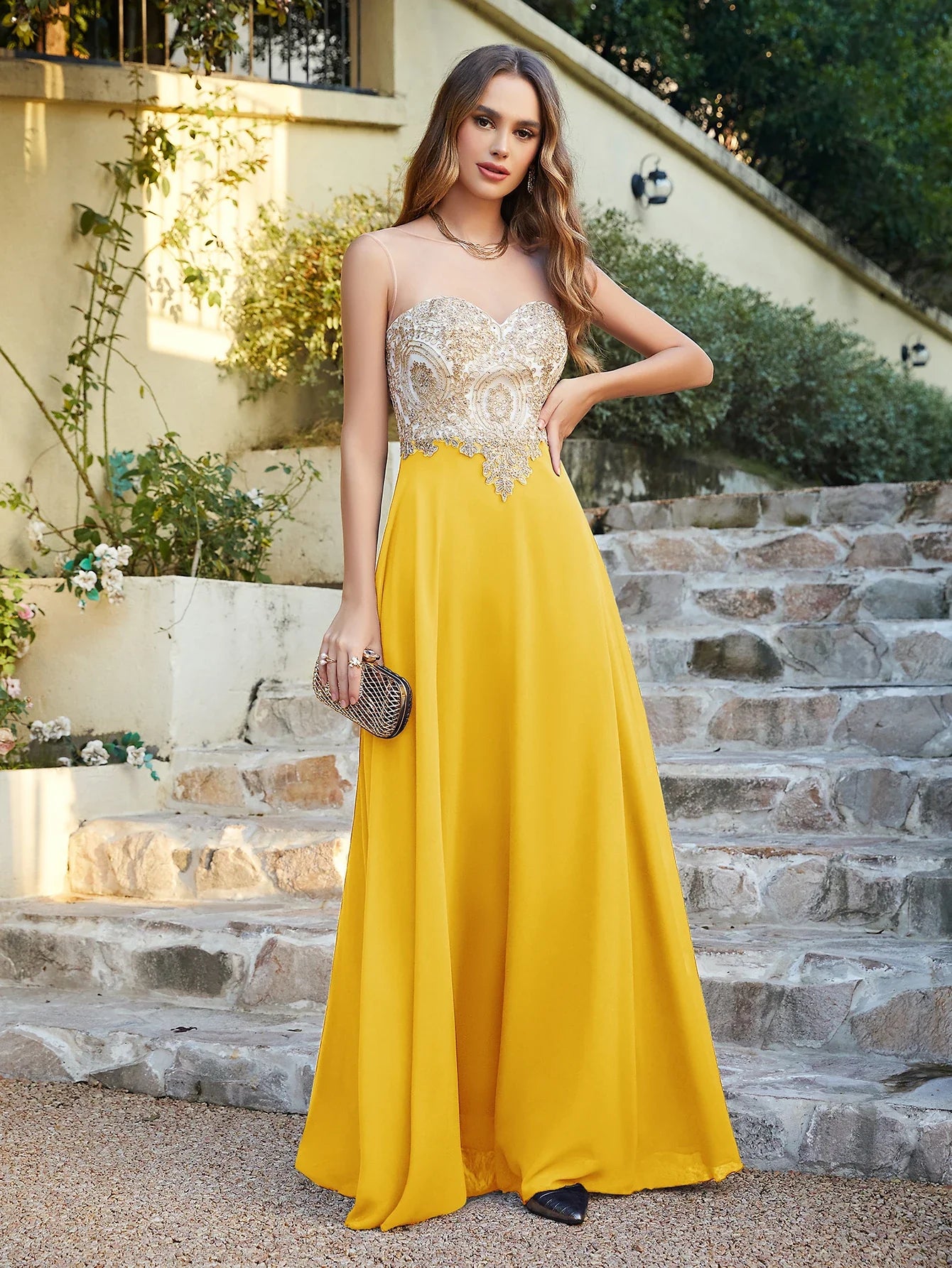 Elegant Sweetheart Prom Dress with Gold Embroidered Bodice & Flowing Chiffon Skirt for Homecoming & Formal Events