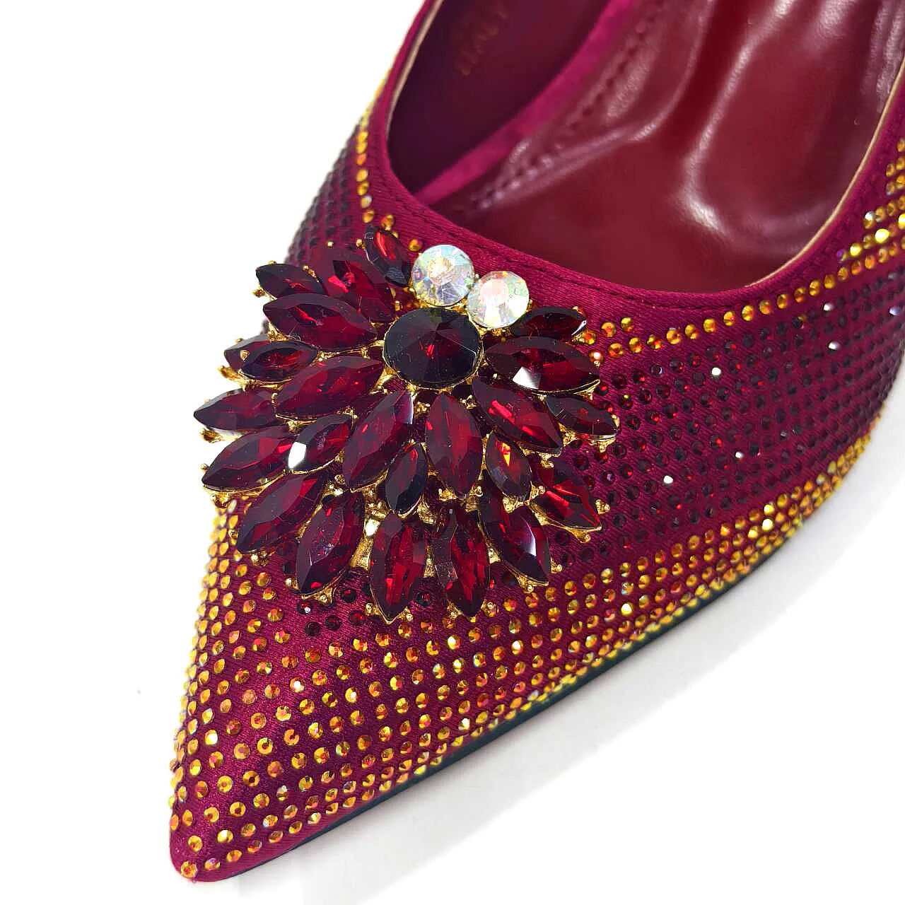 Italian Luxury Rhinestone Wine Pointed Toe High Heels with Matching Bag Set – Ideal for Parties and Special