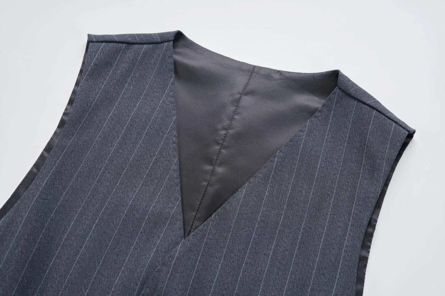 Trajes Musculosos para Noivos 2025 Tamanhos EUA Alfaiataria 3D Italiana TR para Ombros Largos Conjunto de Casamento e Negócios com Calças Ajustáveis