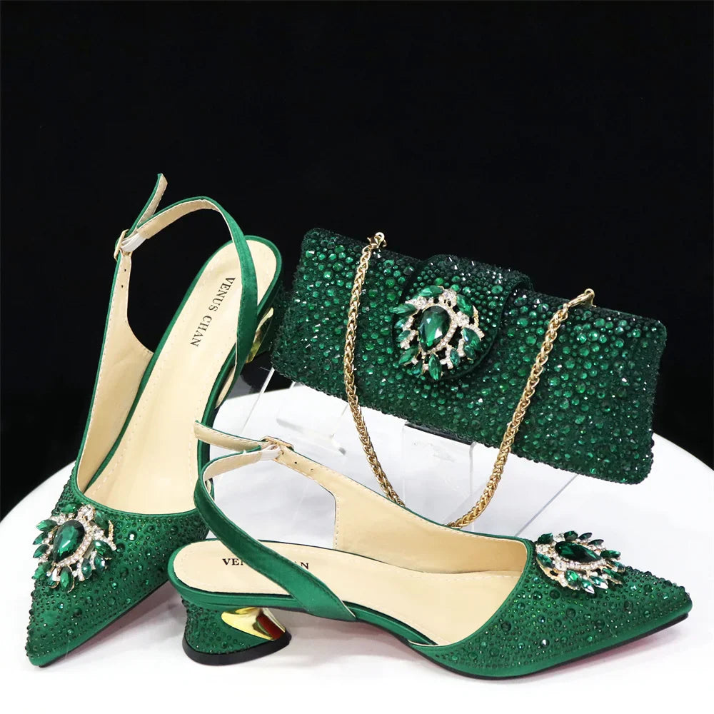 Sandálias Azul Royal Femininas Scarpin de Luxo Salto Médio Design de Strass Sapatos e Bolsas para Festa