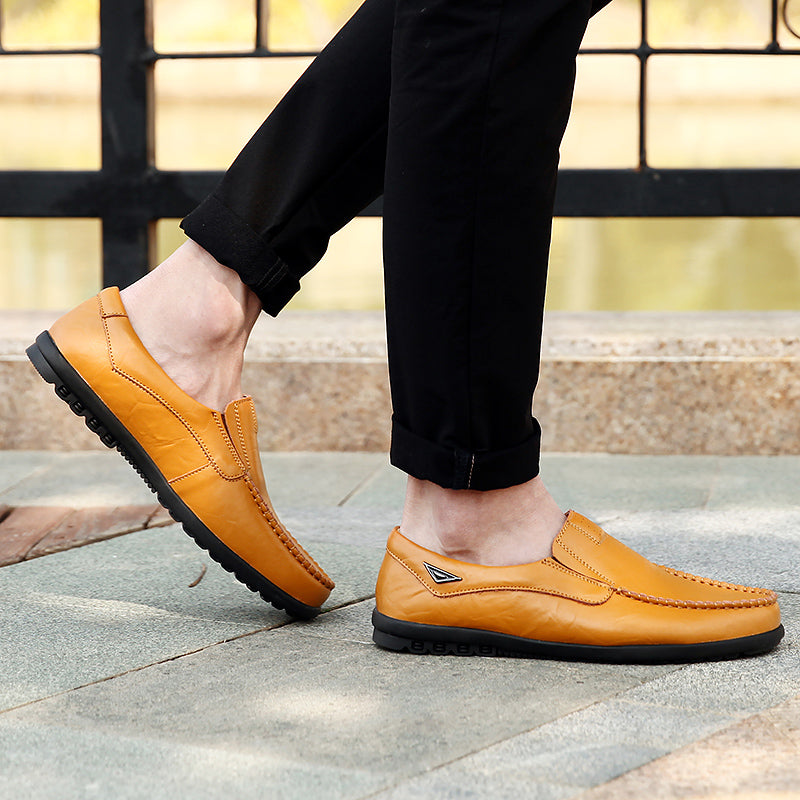 Sapatos Casuais Masculinos de Couro Genuíno Marca Italiana Macia Mocassins Respiráveis Slip-on Pretos para Dirigir Tamanhos Grandes 37-47
