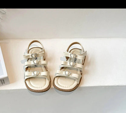 Girls Sandals New 2024 Summer Kids Fashion Bowknot Heart Princess Sandals Party Dress Shoes Children Soft Sole Beach Flats Shoe