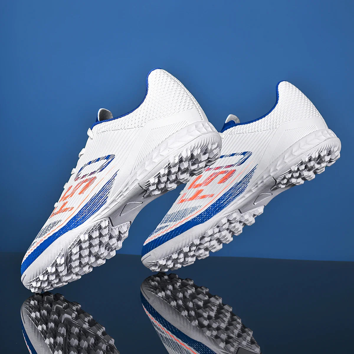 Men's football shoes TF nail outdoor sports shoes are wear-resistant, anti slip, durable rubber outsole