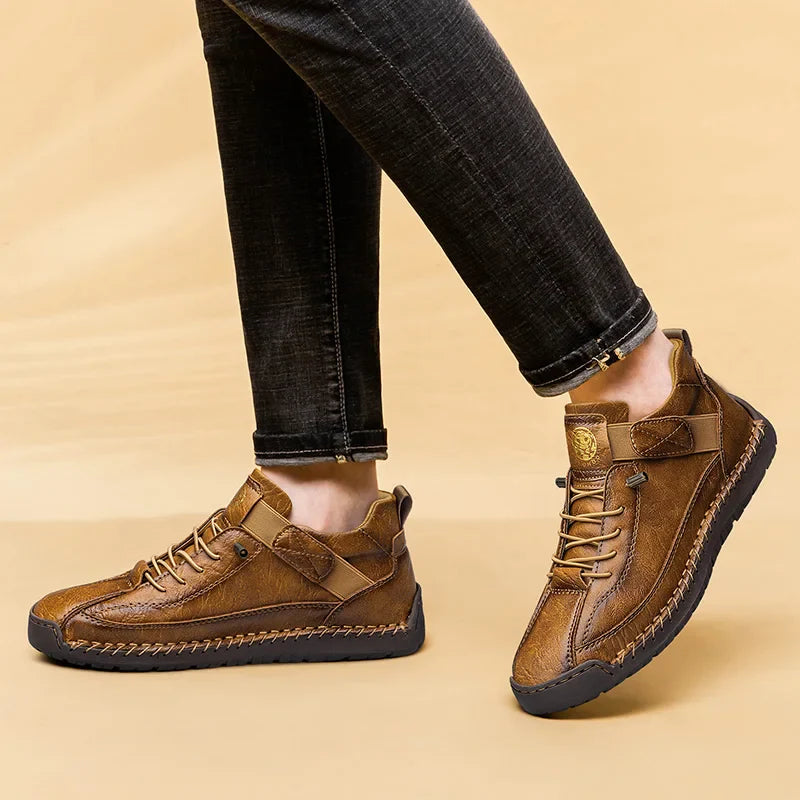 CLOHOO Botas Casuais Esportivas Masculinas Cano Alto Feitas à Mão Respiráveis para Uso ao Ar Livre com Opções de Tamanho Estendido Botas Clássicas de Tornozelo