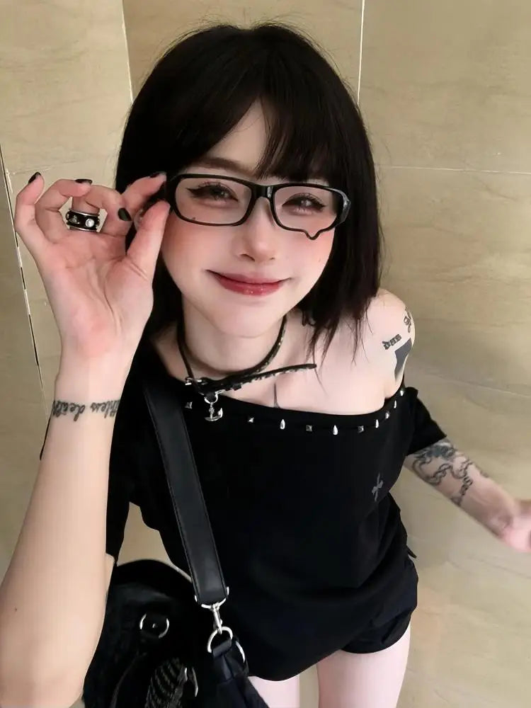 Black Off Shoulder Cross Women's T-shirt Short Sleeve 2000s Clothes Y2k Summer Tops Tees Female Clothing Chic Vintage