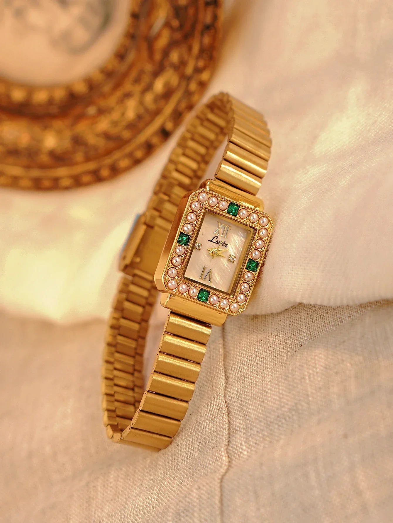 1 Piece of French Fashionable and Elegant Women's Quartz Watch with Mini Pearl Inlay, Palace Retro Bohemian Style, 30m Waterproof Women's Quartz Watch, Stainless Steel Strap, Comfortable and Durable, Suitable for Daily Wear,