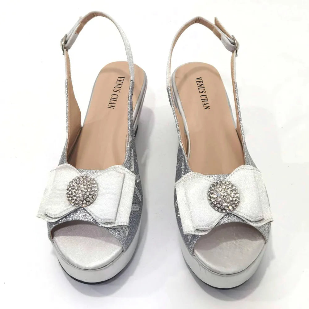 Sapatos e bolsas italianos combinando 2024, festa feminina de salto para cor café, design italiano, casamento, sapatos de tamanho maior