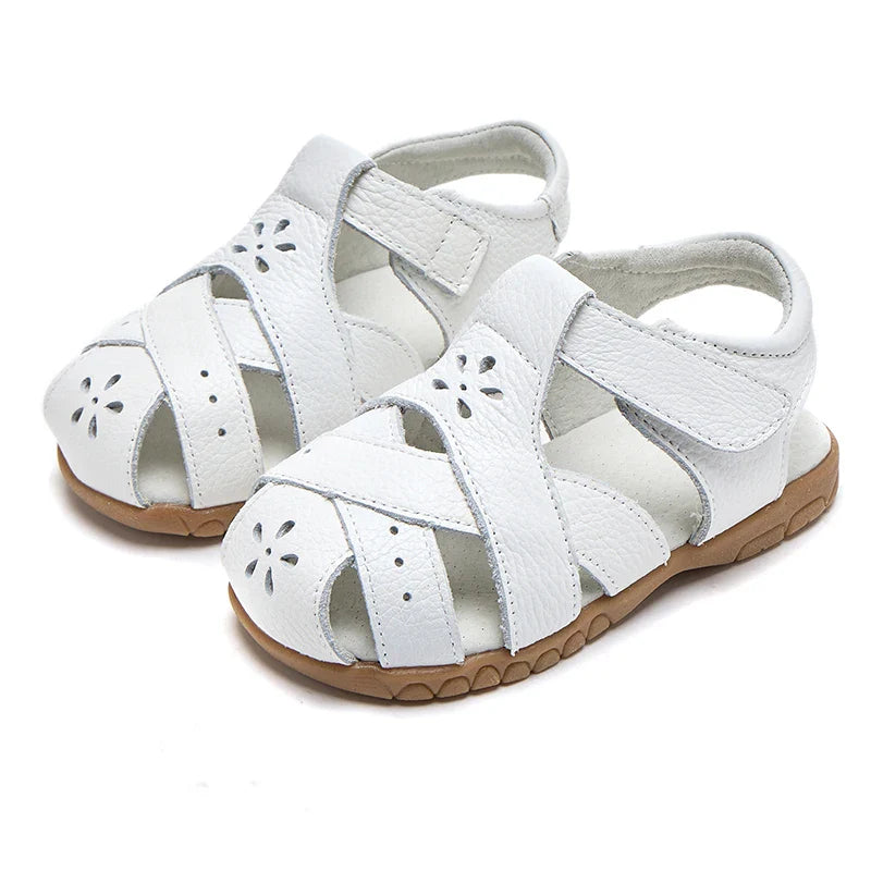 Genuine leather soft closed toe cut out children Girls sandals flat toddler Summer shoes