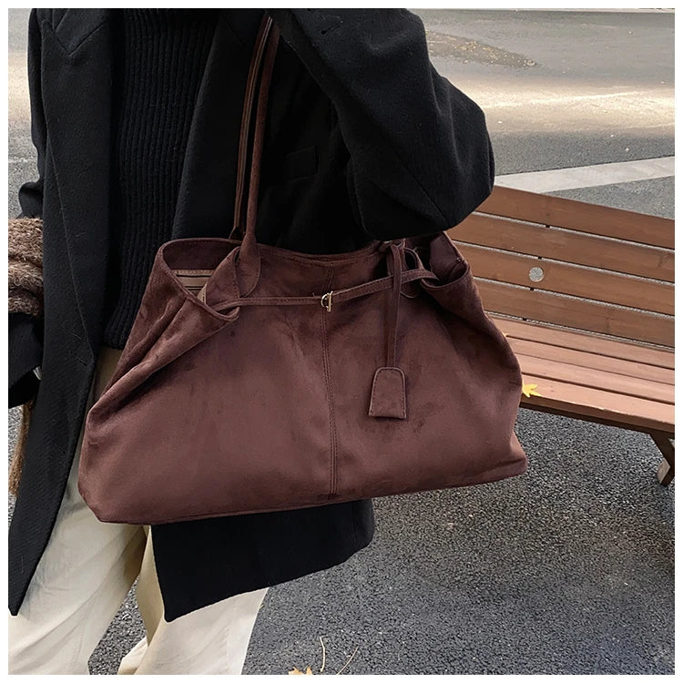 Velvet Zipper 2024 New Product Large Tote Bag Solid Large Capacity Popular Fashion Shoulder Bag Soft Simple Commuter Handbag