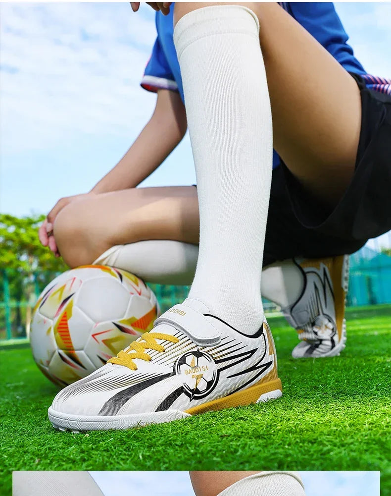 Kids Football Shoes Turf Soccer Cleats Non Slip Lightweight Training Sneakers Indoor Outdoor Futsal Boots Breathable Boys Girls