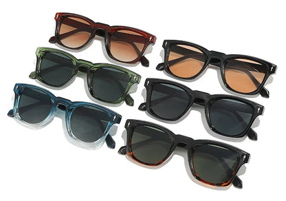 Retro Rivets Square Sunglasses Women Fashion Gradient Shades UV400 Men Green Black Sun Glasses
