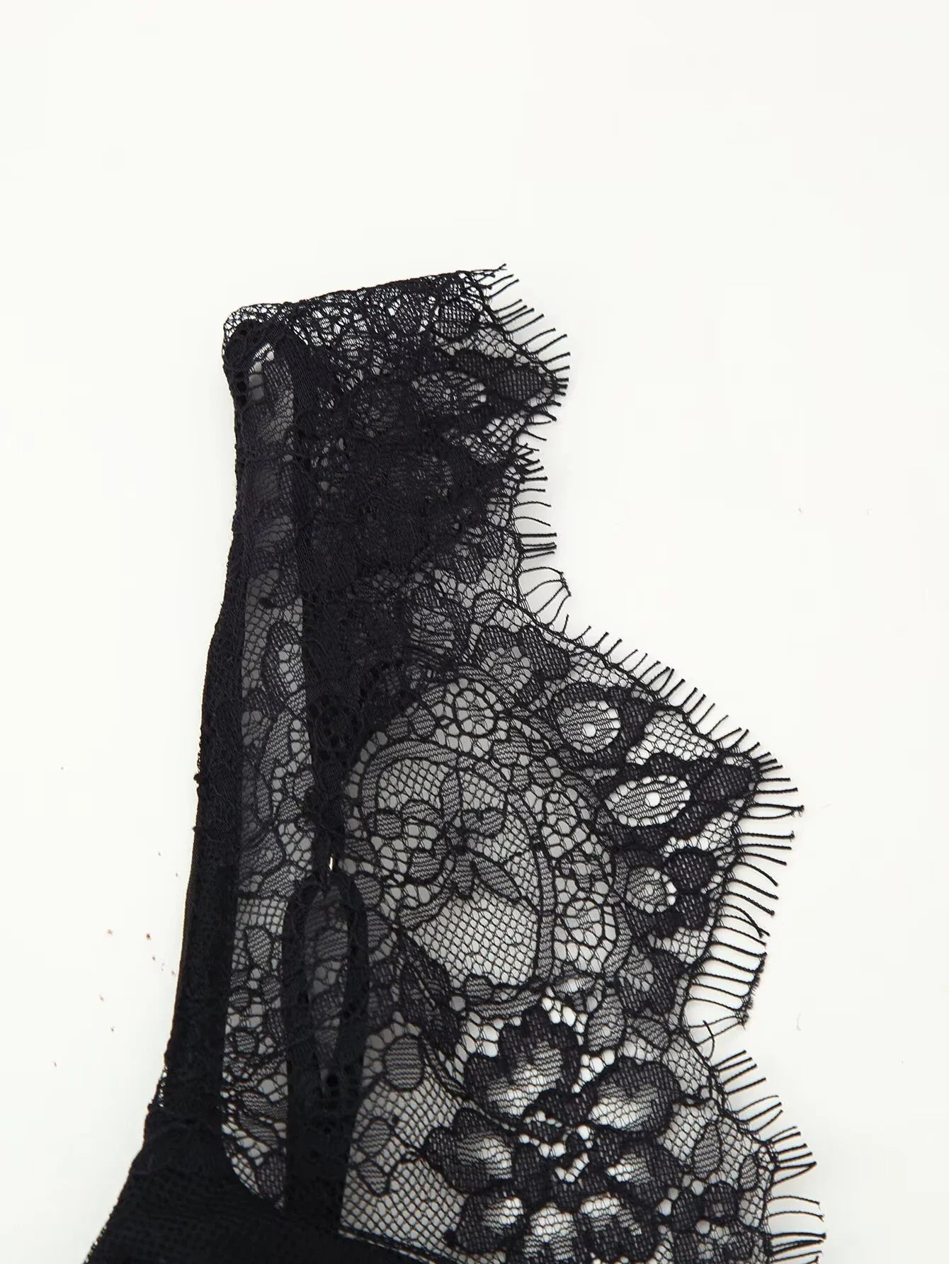 European and American style 25 winter new lace detail decoration heart-shaped neckline fine shoulder strap silk texture top