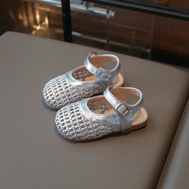 Little Girl Sandal Summer Beach Versatile Kids Princess Half Sandals Fashion Woven Style Children Causal Hollow-out Flat Shoes