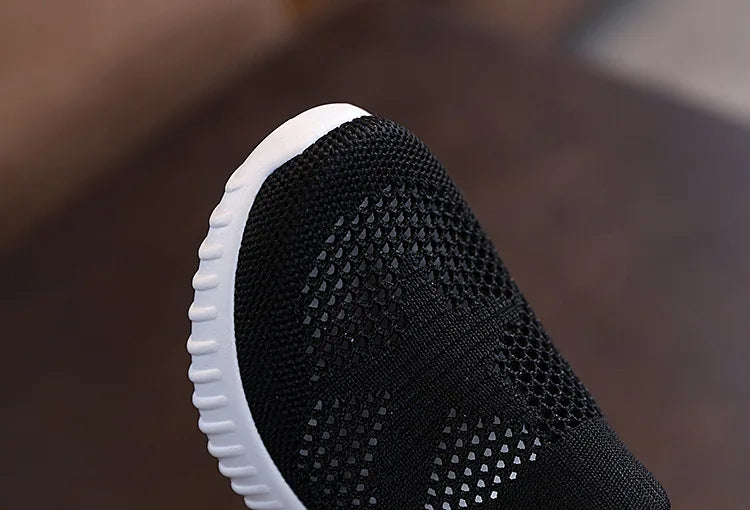 Children Running Sneakers Boys Girls Casual Mesh Breathable Anti-Slip Walking Patchwork Tenis Toddler Soft Soled Girls Shoes