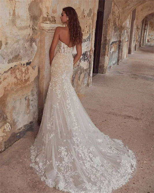Strapless Mermaid Wedding Dress With Shiny Sequins Sleeveless Court Training Lace Decal Bridal GownVestidoDeNovia