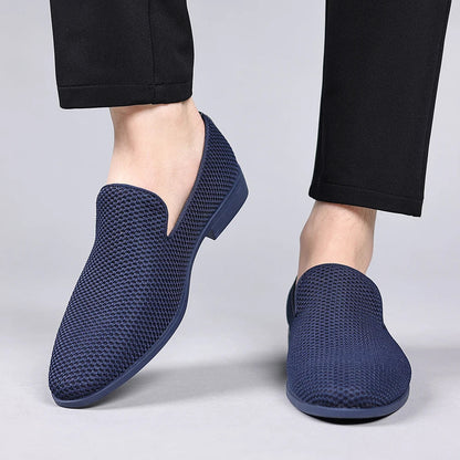 Mocassins Masculinos em Tela Respirável e Resistente ao Desgaste, Bico Fino, Sola de Borracha, Cano Baixo, Tamanhos Grandes, Sapatos Casuais Slip-On, Estilo Slip-On Simples