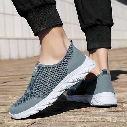 Lightweight Men Casual Shoes Breathable Slip on Male Casual Sneakers Anti-slip Men's Flats Outdoor Walking Shoes Size 38-46