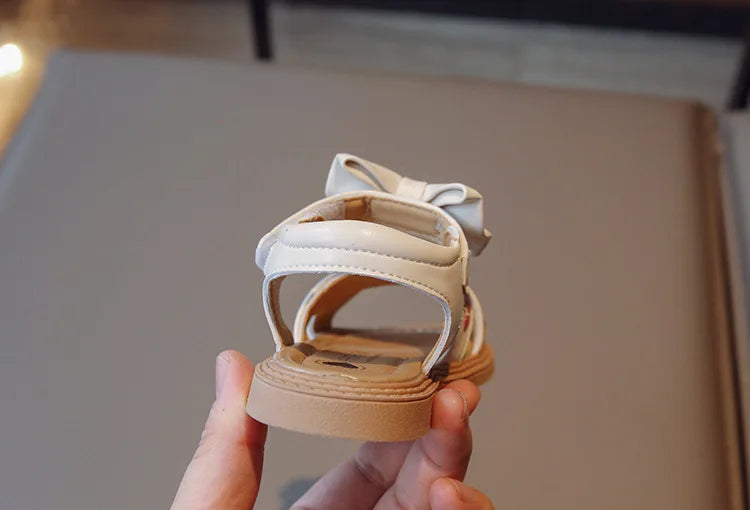 Baby Girls Leather Sandals Princess Sweet Kids Beach Sandals Summer New Children Toddlers Bow Sandals Embroidery Fruit Fashion