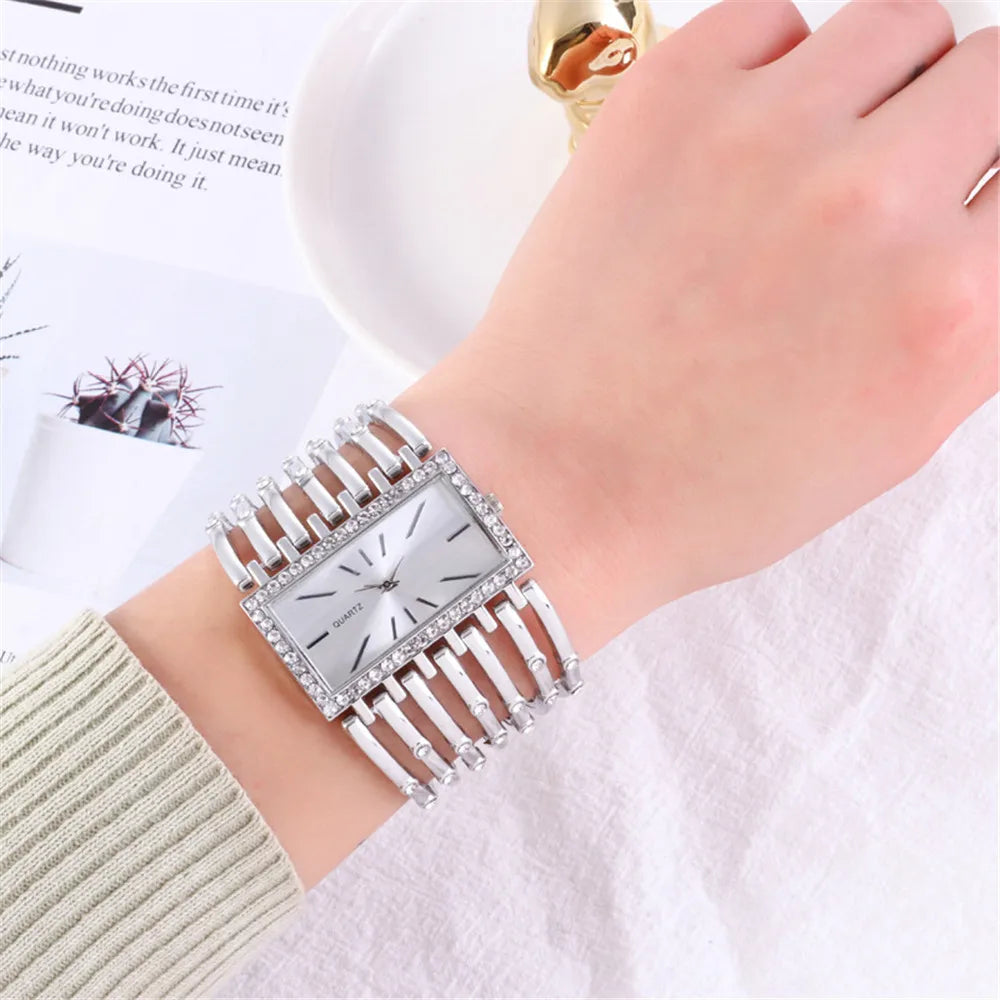 W24 Women's Fashion Quartz Watches Lady's Stainless Steel Bracelet Casual Hollow Clock Girl Wristwatch Jewelry