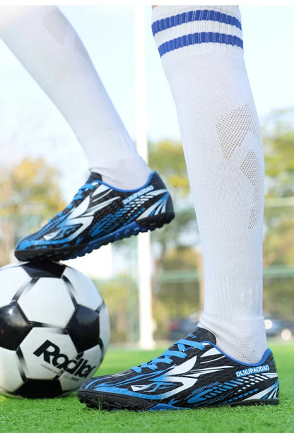Outdoor Children's Football Shoes Low-cut Kids Soccer Shoes Sports Shoes Comfy Non-Slip Training Shoes For Boys Futsal Sneakers
