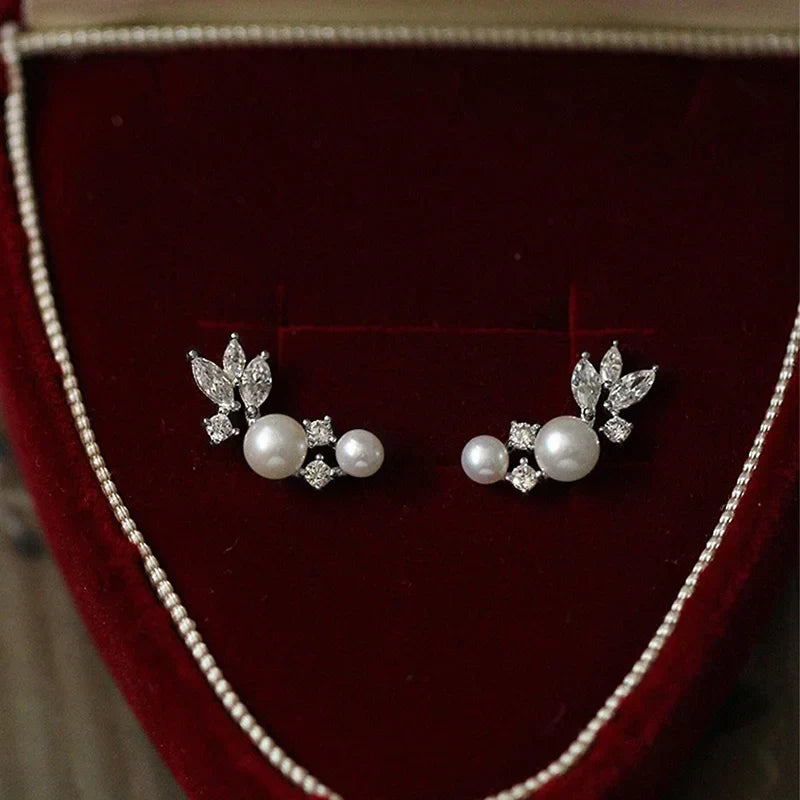 Graceful Gold Color/Silver Color Stud Earrings Lady Simulated Pearl Jewelry Chic Shiny Zirconia Accessories for Wedding