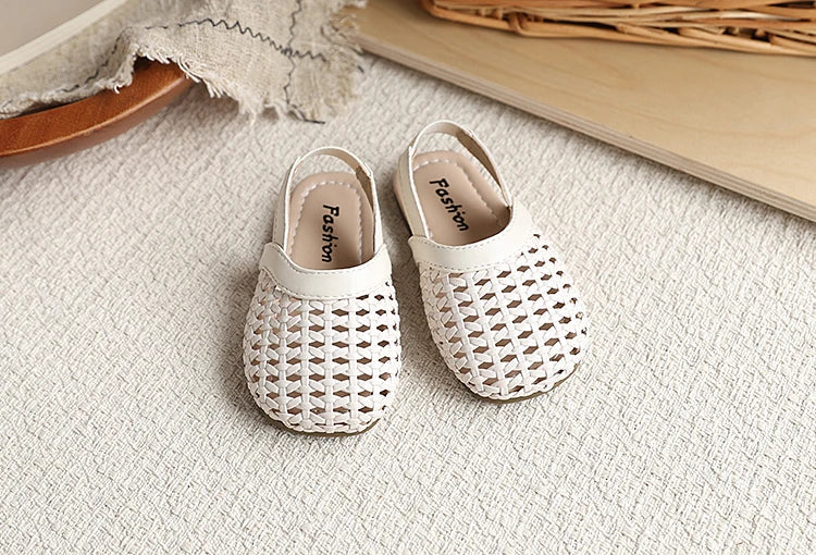 Baby Girls Shoes Braided Sandals for Girls Kids Fashion Hollow Out Leather Shoe Soft Sole Retro Princess Slippers Beach Shoes