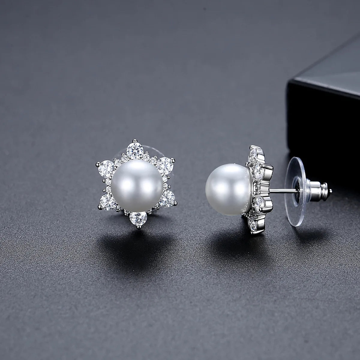 2026 Fashion Jewelry Silver Plated  Crystal Pearl Stud Earrings