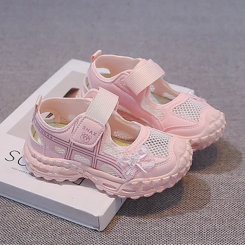 2026 summer new girls' bow mesh toe sandals soft and casual beach sandals children's outdoor walking non slip flat shoes