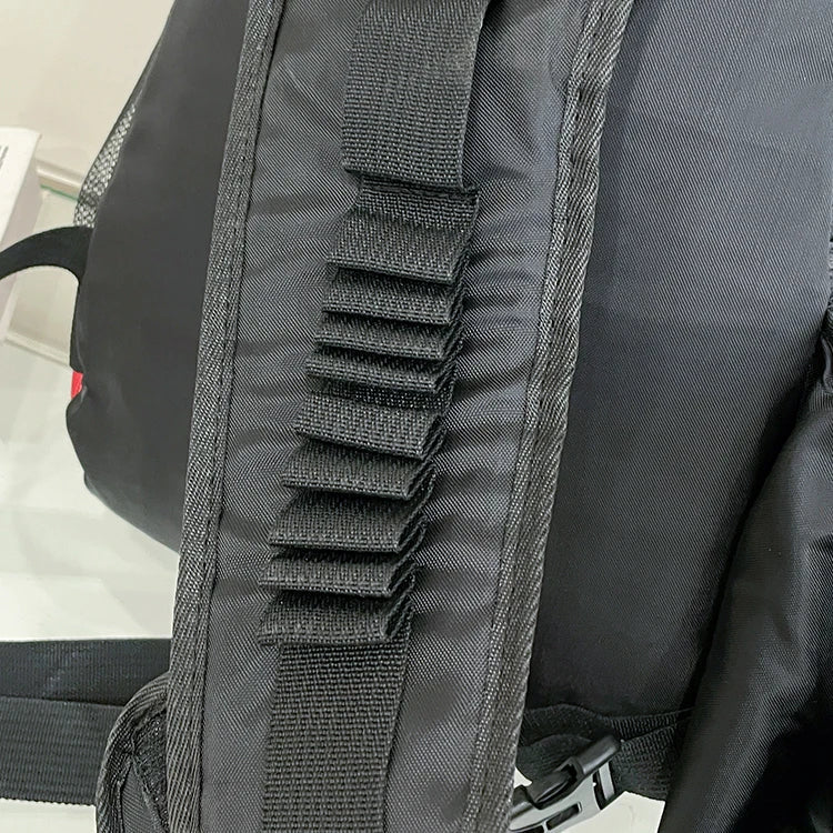 Large capacity chest bag, large capacity side back crossbody bag, multiple pockets, suitable for outdoor sports, travel and cycl