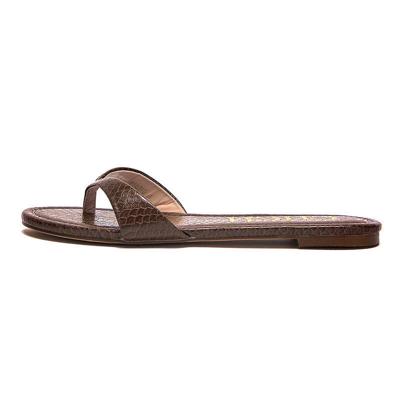 Woman Flip flops Summer Thin Bottom Comfortable Beach Walking Sandals Indoor and Outdoor For Girls