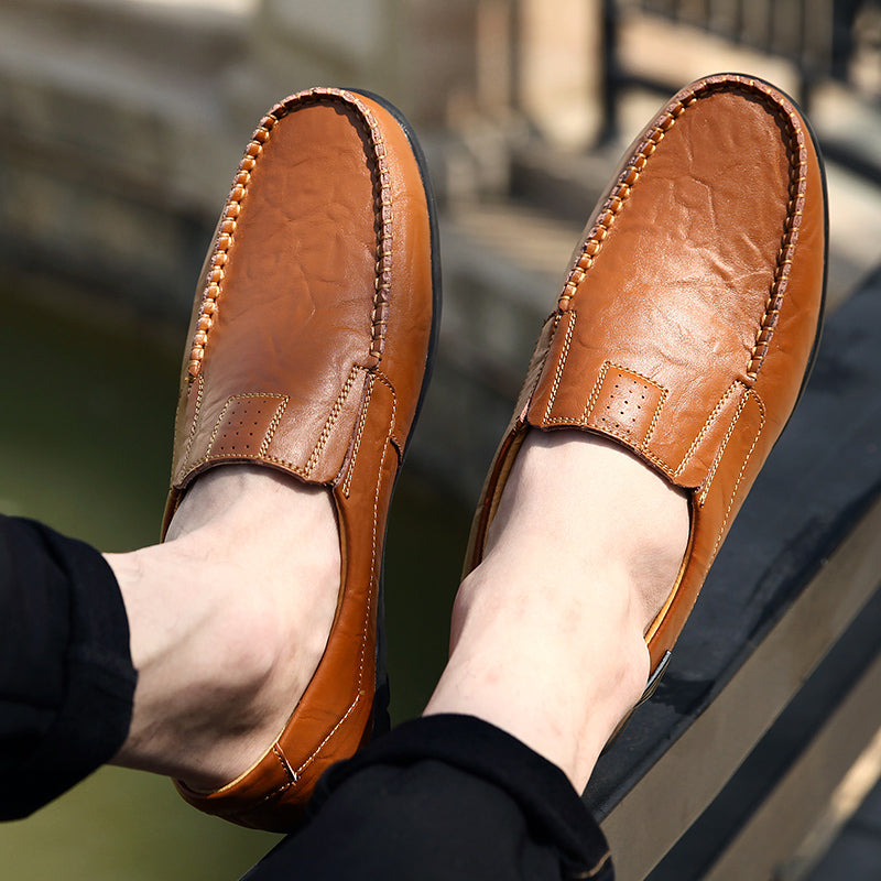Sapatos Casuais Masculinos de Couro Genuíno Marca Italiana Macia Mocassins Respiráveis Slip-on Pretos para Dirigir Tamanhos Grandes 37-47
