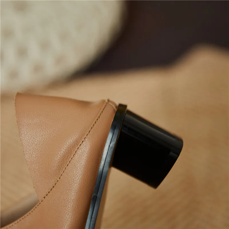 2025 Hot Sale slip-on Genuine Leather Women Pumps Square Toe Med Thick Heels Soft Upper Pumps Office Ladies Dress Shoes