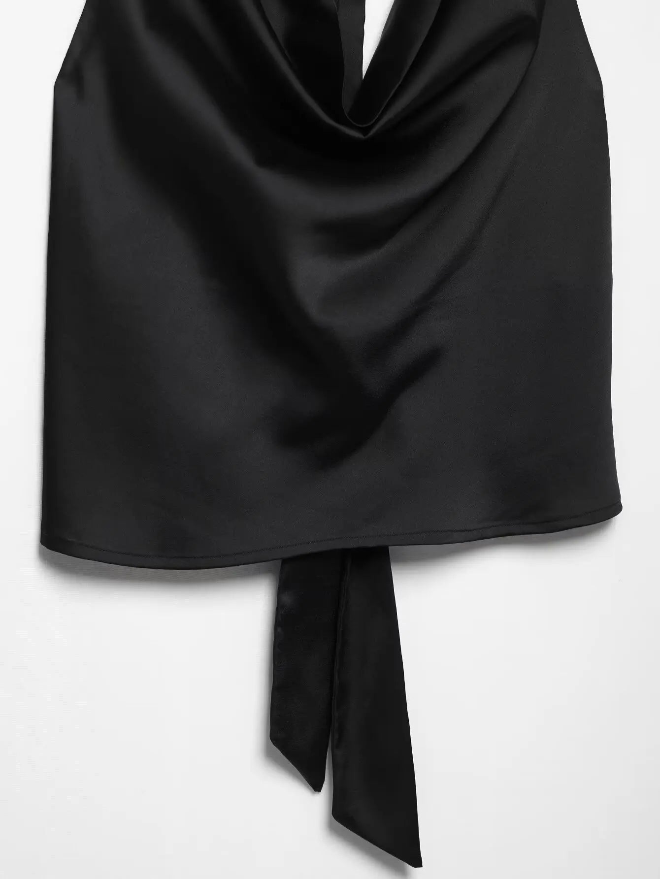2025 Women Sexy Sleeveless Backless Bow Tied Soft Touch Blouse Female FashionHalter Shirts Summer Blusas Chic Tops LS9013
