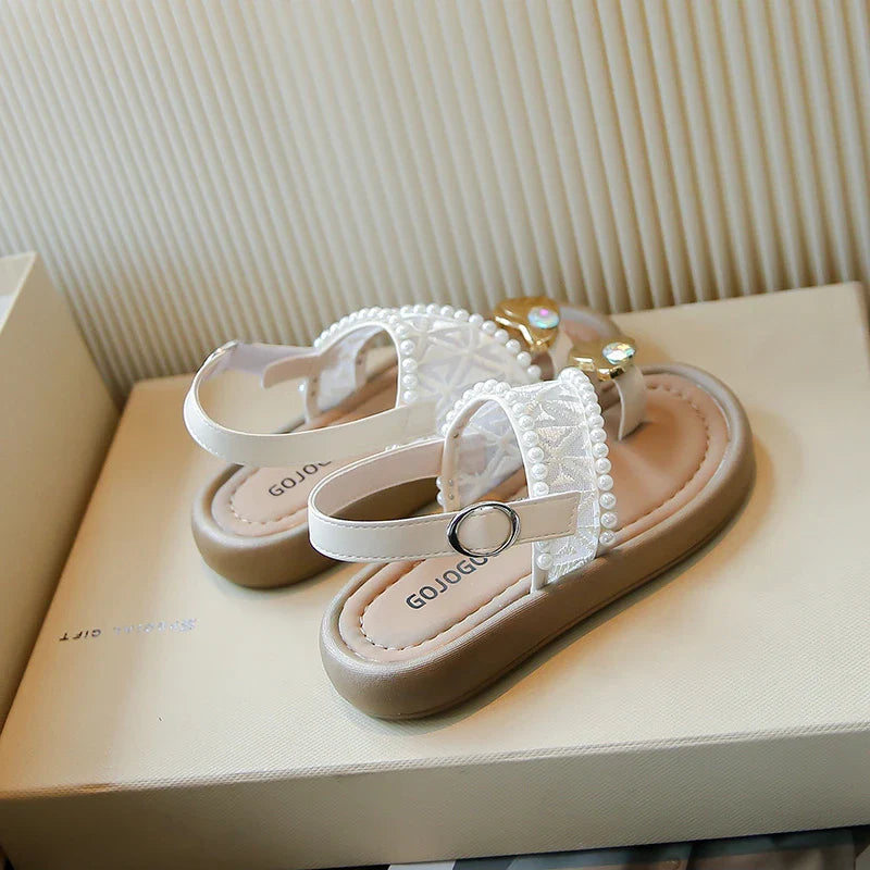 2025 Summer New Children Princess Pearl Cool Slippers for Girl Anti Slip Beach Sandals Toe Covering Casual Versatile Style Flats