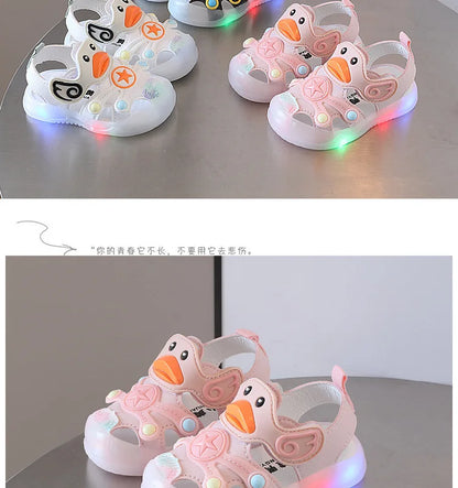 LED Light Baby Shoes 2023 Summer 0-3 Year Old Boys/girl Headband Anti Kick Sandals with Soft Soles Baby Toddler Soles Beach Shoe